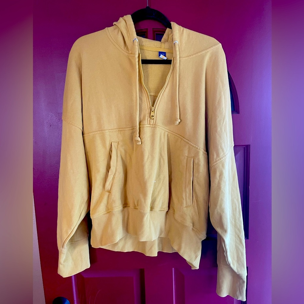 NWOT Old Navy mustard yellow cropped long sleeve hoodie. Never worn or washed